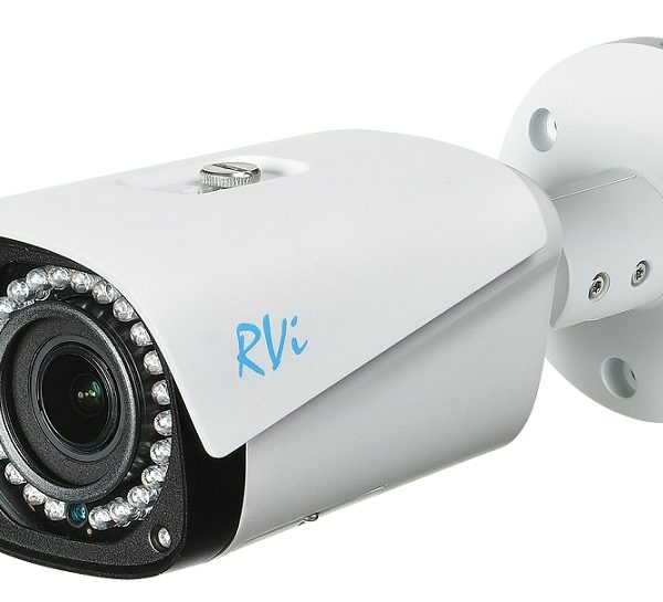 RVi-1ACT102 (2.7-13.5) white: Видеокамера мультиформатная цилиндрическая